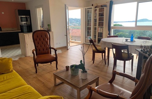 Molini Apartment | Family apartment with sea view 500m from the sea