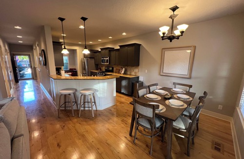 Depot Bench House | Family Friendly 4-bedroom Home with Hot Tub Near BSU, Downtown and Airport