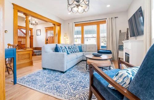 Cedar Falls House | Family-friendly 4BR Near UNI for an Easy Group Stay