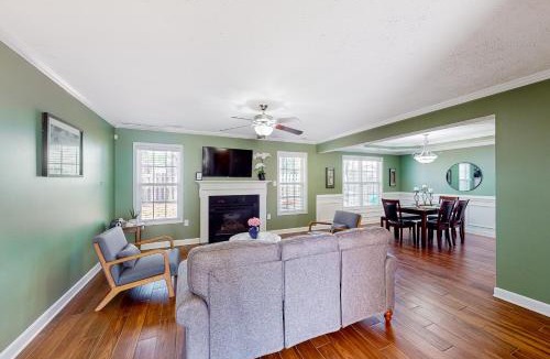 Cameron House | Family-Friendly! Cameron Escape w/Community Perks