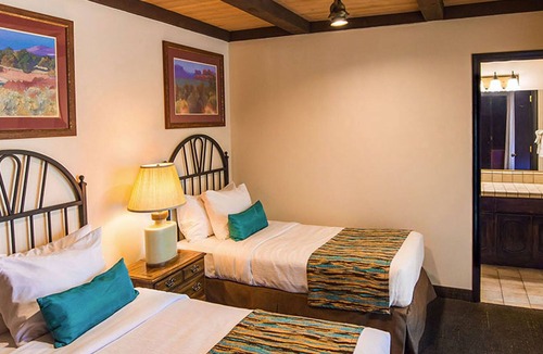 Uptown Sedona Villa | Family Friendly Condo - Sleeps 6 - Uptown Sedona Resort! Great Amenities!