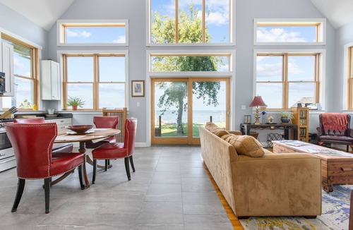 Tilghman House | Family Friendly Cottage - Waterfront. Spectacular Sunsets over Chesapeake Bay