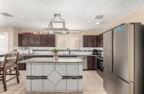 Casa Grande House | Family Friendly Cozy Casa Grande Home