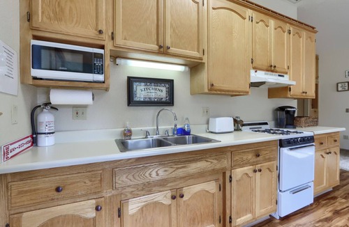 Mariposa House | Family Friendly Farm Stay Near Yosemite