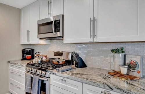 Papago Parkway House | Family Friendly Getaway 3bd/2ba w/Pool
