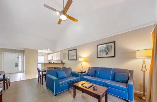 Fairfield Harbour House | Family-Friendly Lake Condo with Jacuzzi & Resort Fun