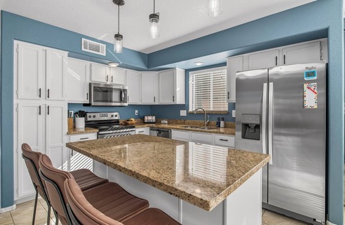 Mesa House | Family-Friendly Oasis : Heated Pool Hot Tub Fire Pit Games Coffee Bar