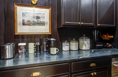 Mount Pleasant House | Family-Friendly 5BR 3+ Acres 10 Min to Beach
