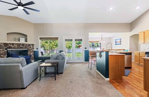 Meridian House | Family home -desirable neighborhood w/pool access