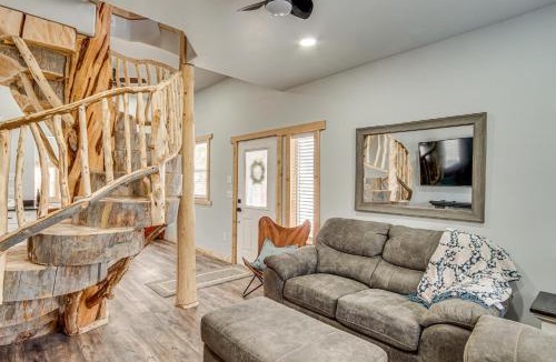 Circleville House | Family Home w/Mountain Views in Circleville!