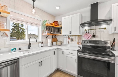 West Central House | Family- & pet-friendly Spokane home: 3BR/2BA, fenced yard, near downtown.