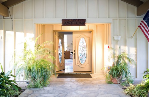 Covenant House | Family ranch w/ luxurious pool, spa & landscaping plus horse lodging!