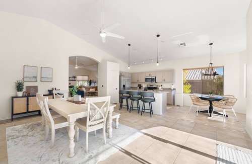 Fountain Hills House | Family Retreat surrounded by mountains, fairways and trails.