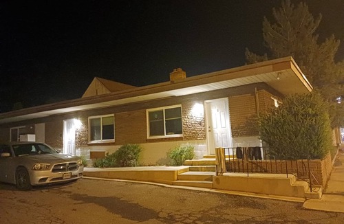 Richfield Apartment | family reunion HQ. 8 beds 2 bathrooms and a hot tub!