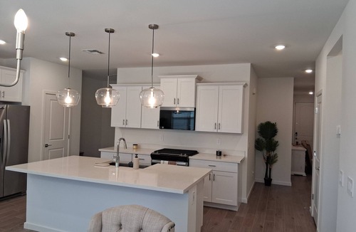 Surprise House | Fantastic 3-bedroom, 6 beds! house with AC in Sun City West