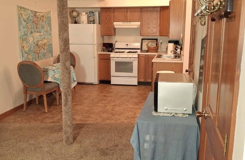 Portage Apartment | Fantastic 3-bedroom private apartment with hot tub and sauna