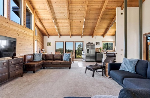 Salmon Creek Cabin | Fantastic Cabin with Fireplace in Bodega Bay, California