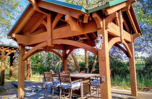 Nephi House | Fantasy Treehouse and Resort