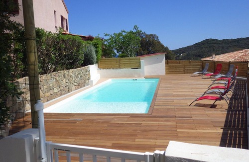 Favone Apartment | Faounzina villa n ° 1 for 2 people, barbecue terrace, shared swimming pool