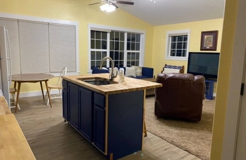 Buhl Apartment | Farm Breakfast, Serene Escape, Hot Pools Nearby