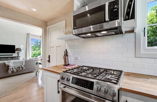St. Helena Cottage | Farmhouse Cottage on the Valley Floor