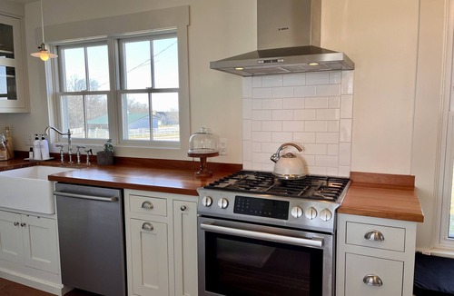 Bath Other | Farmhouse Getaway nLocated between boat ramps and 20 minutes to Miami.