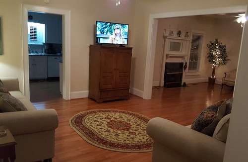 Lillington House | Farmhouse on 62 acres - Beautiful Views - Near Campbell Univ. and Ft. Bragg