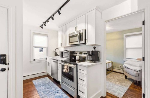 Federal Hill Condo | Federal Hill PRIDE 2 - Multi-Level Townhouse
