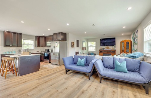 Myrtle Grove House | Fenced Yard! Family Getaway 6 Mi to Carolina Beach