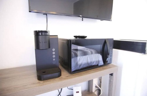 Fillmore Apartment | Fillmore Lodge: Private Queen Room, Lowest Price!