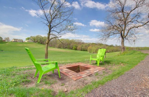 Colfax House | Fire Pit & Amazing Views! 15-Acre Colfax Farmhouse