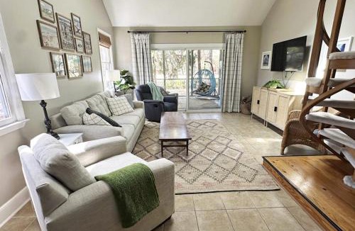 Ocean Ridge House | Firefly Cottage