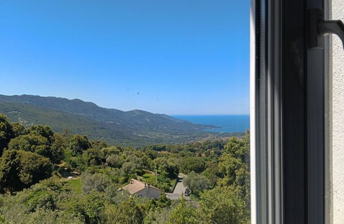 Sari-d'Orcino House | First floor of a village house, 15 minutes from the sea