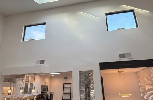Del Mar Heights House | Five minute walk to the beach! Coastal 3-bedroom in Del Mar!