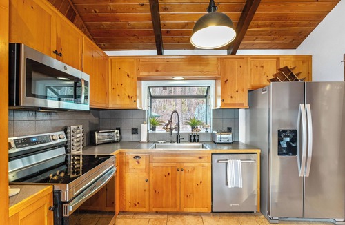 Whitefish House | Five star luxurious cabin with top of the line amenities.