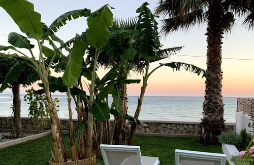Lourdata House | Five steps steps from Lourdas beach