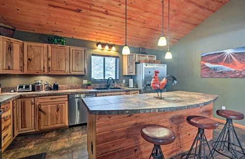 Flagstaff Cabin | Flagstaff Cabin on 5 Acres w/Fireplace & Fire Pit