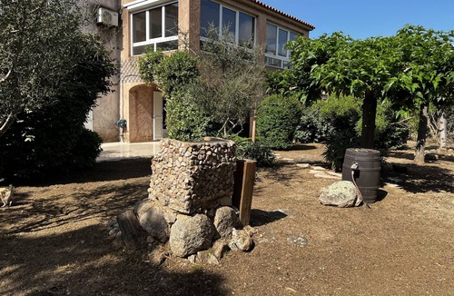 Sainte-Lucie-de-Porto-Vecchio Apartment | Flat with garden, 5000 sq. mt. of land, ideally located at Pinarello beach