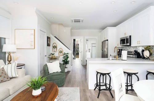 River District Boat Rental | Flourish at The Cove Riverwalk Villas