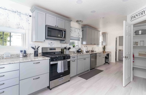 Farmington House | Foothills & Chill — Spacious 4‑Bedroom