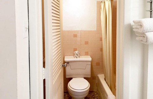 Portsmouth Hotel | Four Keys Inn