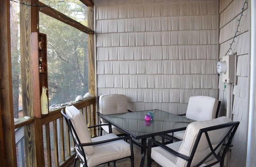 Chincoteague House | Fowling View | Townhouse w/Pier, Crabbing Dock & Sunset Views