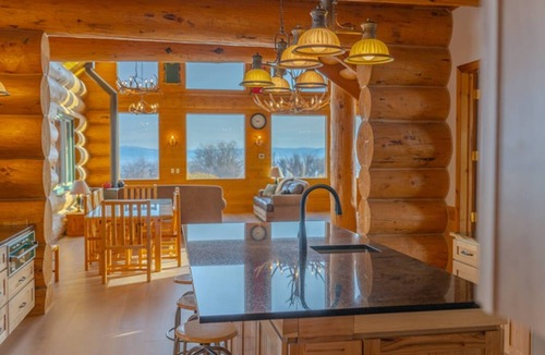 Newman Lake House | FOXFHILL: 6,000+ sq ft log estate, 4BR/5BA sleeps 16.