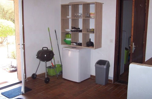 Sainte-Lucie-de-Porto-Vecchio Apartment | Studio upstairs in villa 4 apartments, with large pool, beach walk