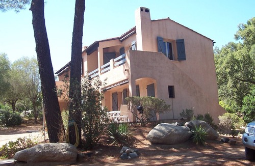 Sainte-Lucie-de-Porto-Vecchio Apartment | Studio upstairs in villa 4 apartments, with large pool, beach walk