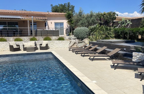 Cirendinu Villa | Villa capicciola