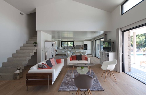 Cirendinu Villa | Villa recent, upscale, quiet and without vis-à-vis for 10 people.