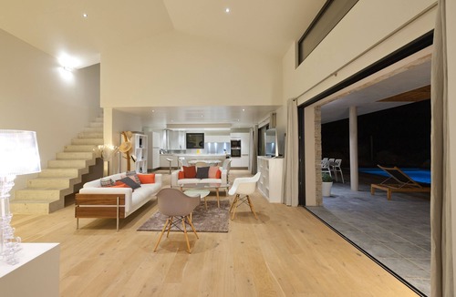 Cirendinu Villa | Villa recent, upscale, quiet and without vis-à-vis for 10 people.