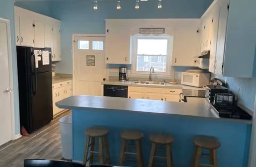 Topsail Beach Cottage | Frankel - 4 Bedroom, 2 bath Ocean Front Cottage In Topsail Beach