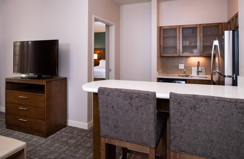 St. George Condo | Free Breakfast + Shared Pool & Hot Tub | Perfect Family Vacation!